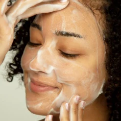 Green Tea Cloud Foam Cleanser
